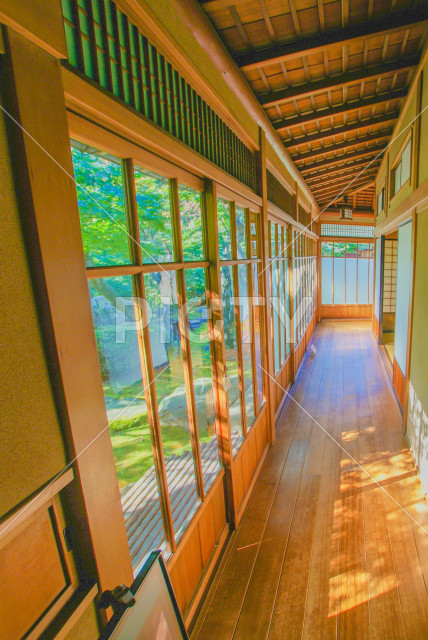 日本家屋の縁側