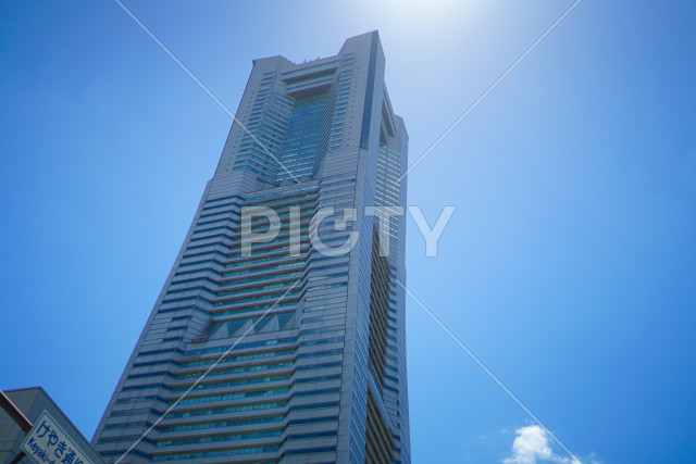 横浜ランドマークタワー