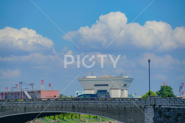 写真のタイトルが入ります