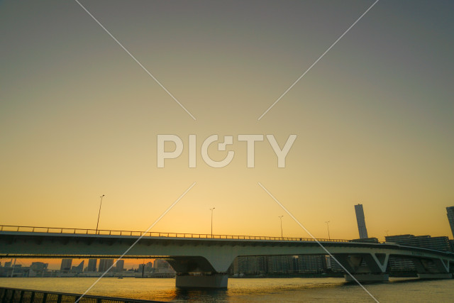 晴海の街並みと夕暮れ（東京都江東区）