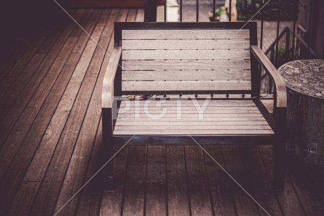 写真のタイトルが入ります
