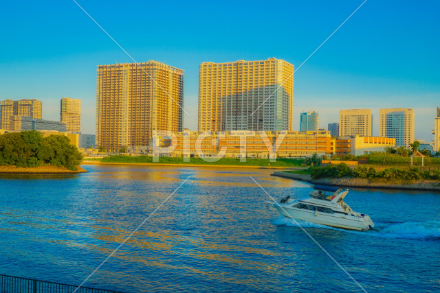 写真のタイトルが入ります