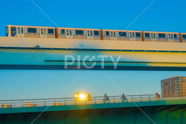 写真のタイトルが入ります