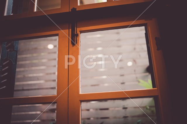写真のタイトルが入ります