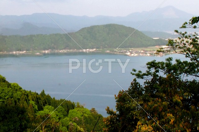 写真のタイトルが入ります