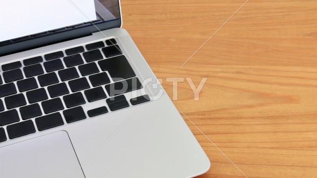 写真のタイトルが入ります