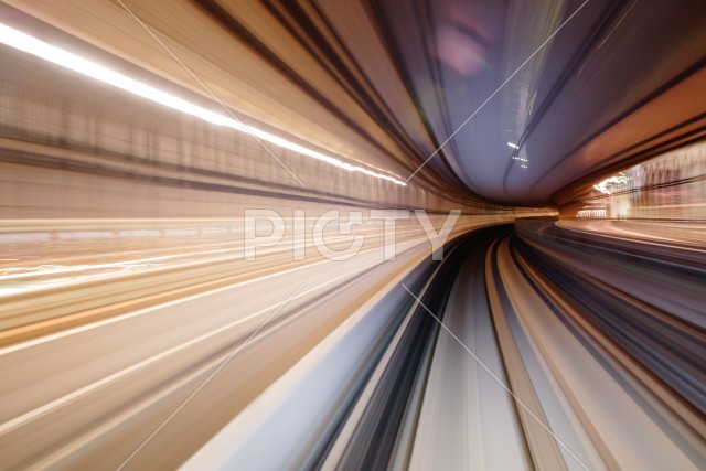 写真のタイトルが入ります