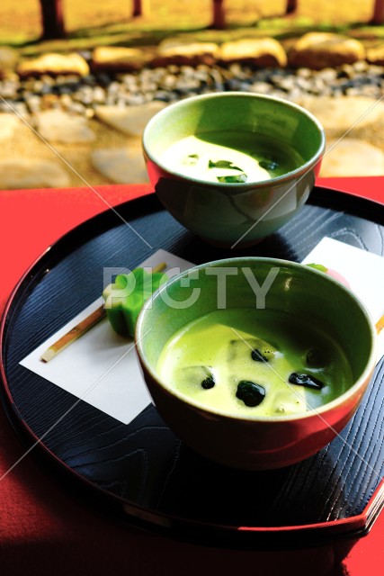 写真のタイトルが入ります