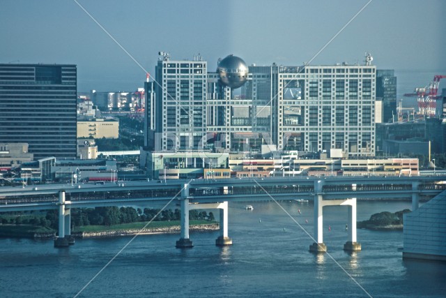写真のタイトルが入ります