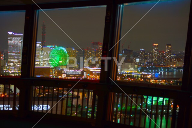 写真のタイトルが入ります