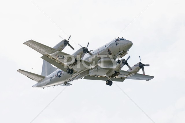 EP-3E アリエス　電子偵察機