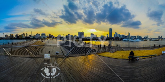 横浜大さん橋からの夕景