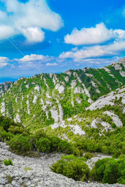 モンセラットの奇岩山（スペイン・バルセロナ）