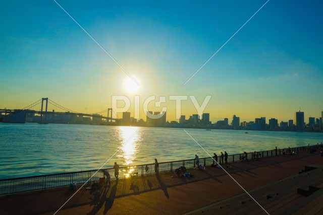 写真のタイトルが入ります
